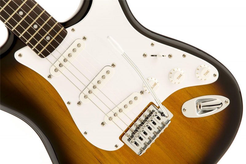 รีวิว กีต้าร์ไฟฟ้า Squier รุ่น Bullet Stratocaster SSS